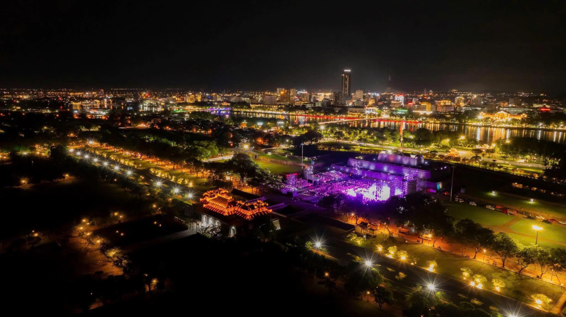 Mega Booming Day 2 tái xuất với dàn lineup 21 nghệ sĩ, khán giả được tặng kèm một phần Bún bò Huế - ảnh 3