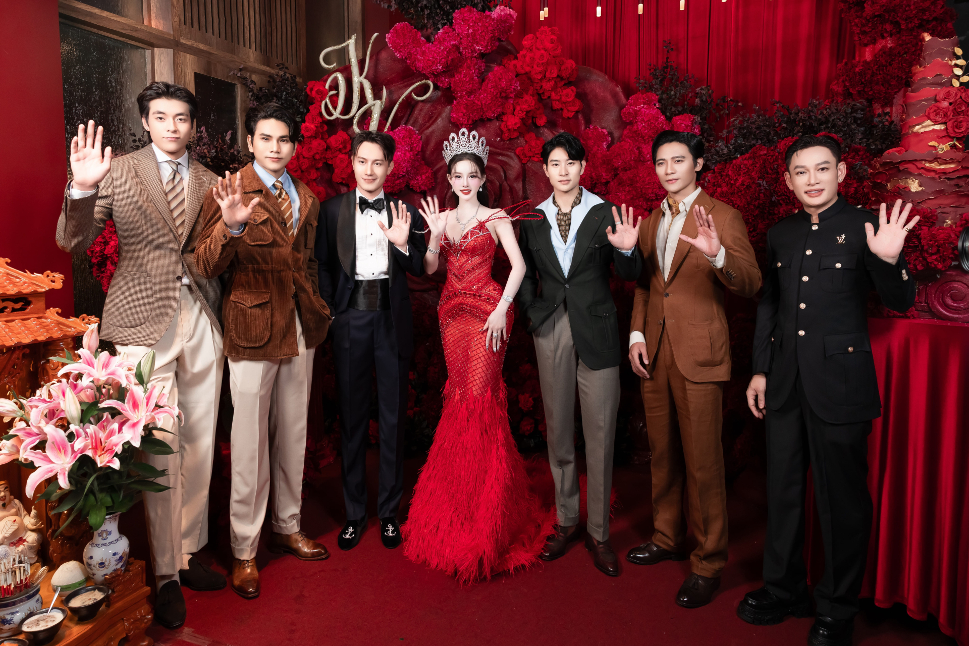 “Công chúa” Lâm Khánh Chi khoe nhan sắc rạng rỡ tại sinh nhật triệu đô của Kiều Vũ - ảnh 5