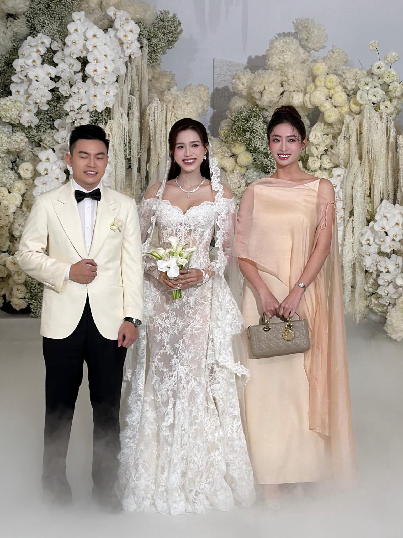 Hoa hậu Lương Thùy Linh vướng tranh cãi khi đăng tải hình ảnh thiếu gia Viết Vương nhắm mắt trong đám cưới