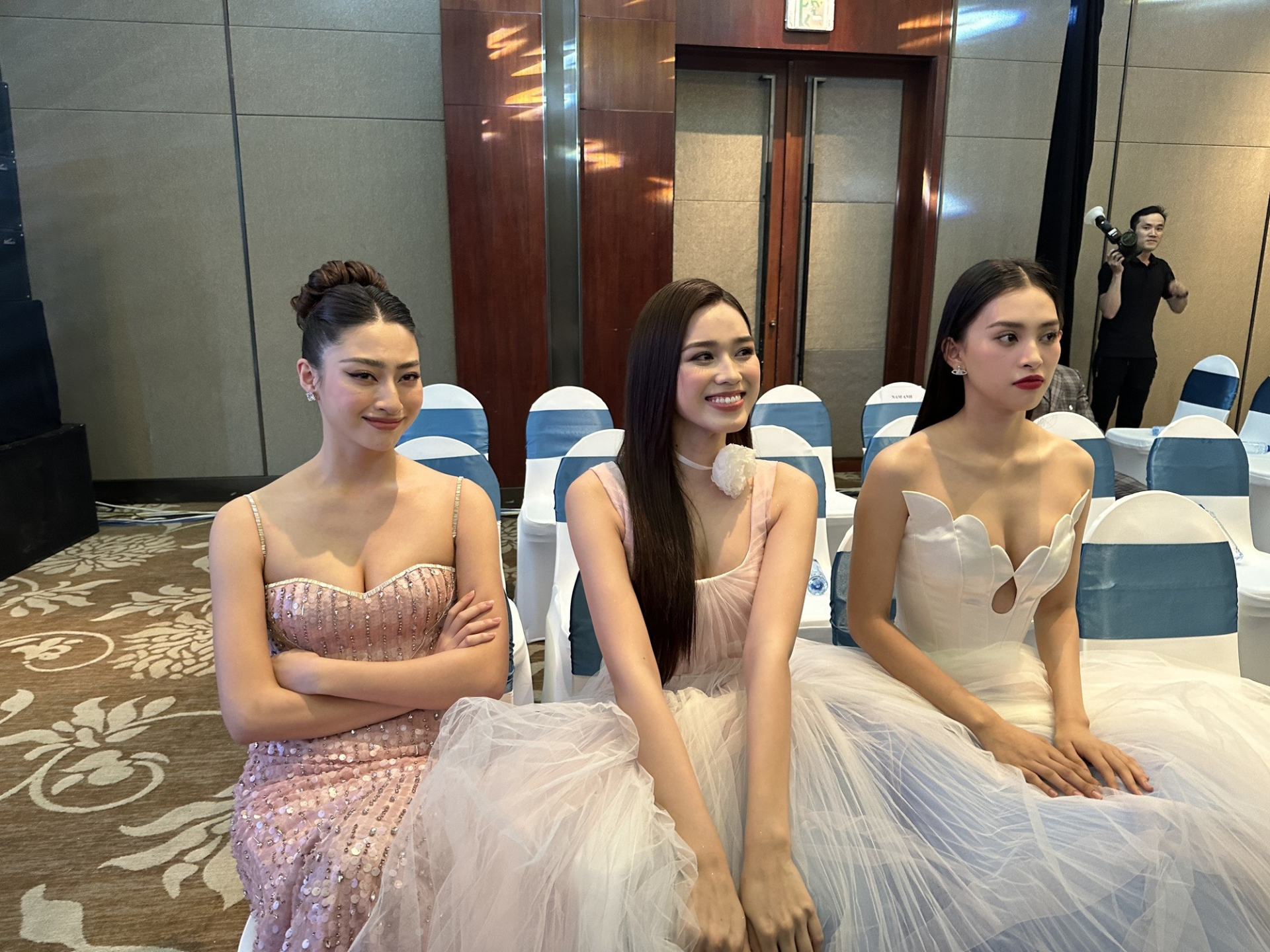 Hoa hậu Tiểu Vy bất ngờ vắng mặt đám cưới Đỗ Thị Hà, thực hư tin đồn “rạn nứt” tình bạn - ảnh 5