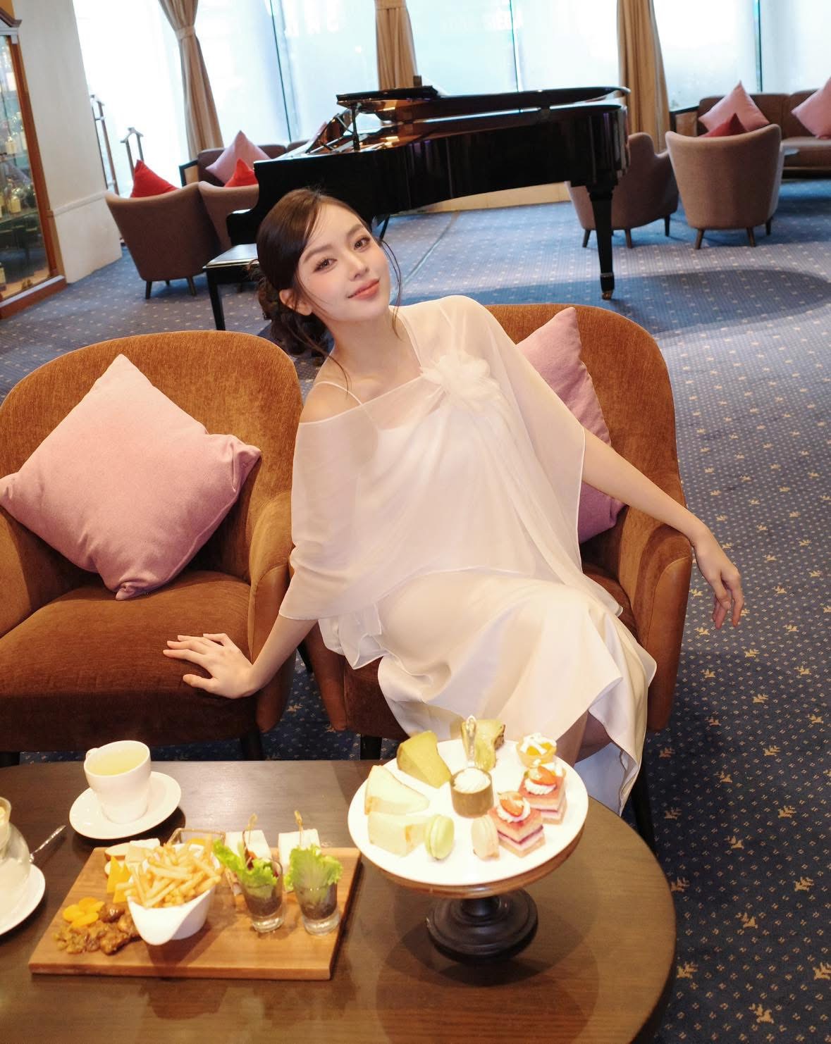 Makeup look mới Hoa hậu Thanh Thuỷ thế nào mà netizen xuýt xoa: ““Mỹ nhân đẹp nhất Việt Nam” - ảnh 1