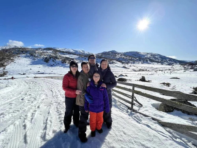 Hiện tại, anh có gia đình nhỏ hạnh phúc.