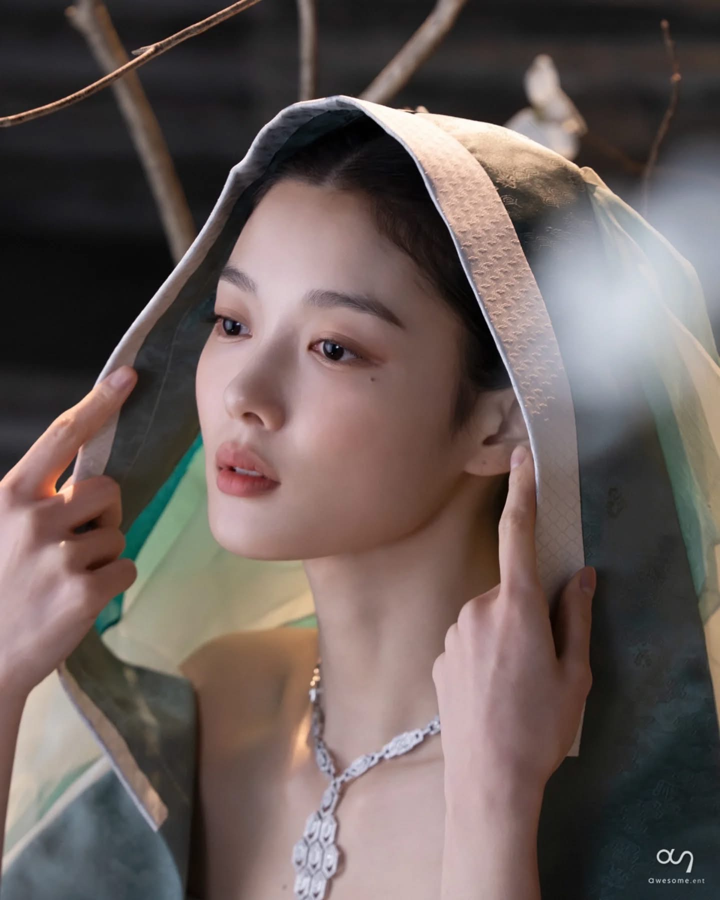 Kim Yoo Jung: “Có người nói tôi đáng sợ, bạn bè thậm chí còn tránh mặt” - ảnh 4