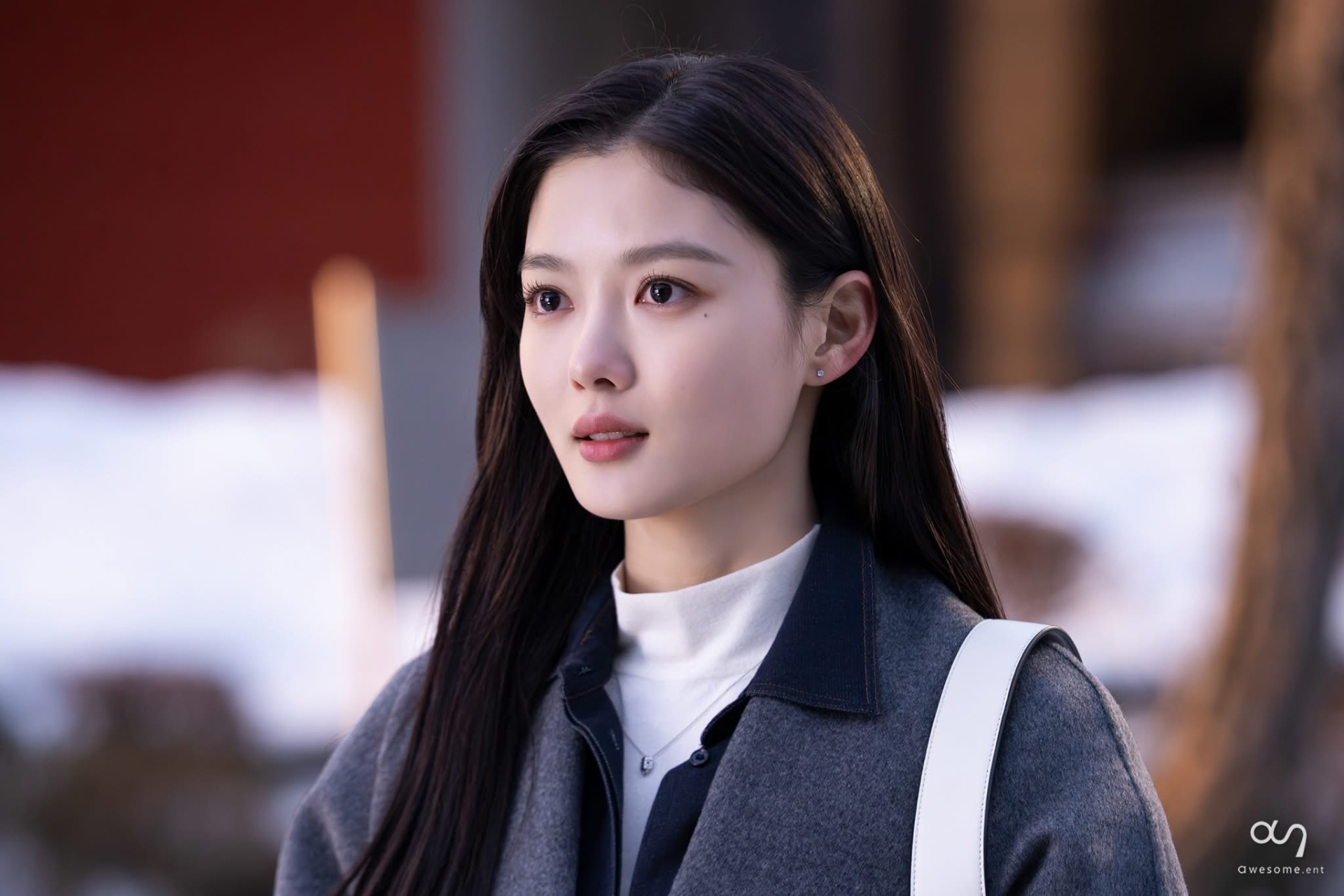 Kim Yoo Jung: “Có người nói tôi đáng sợ, bạn bè thậm chí còn tránh mặt” - ảnh 5