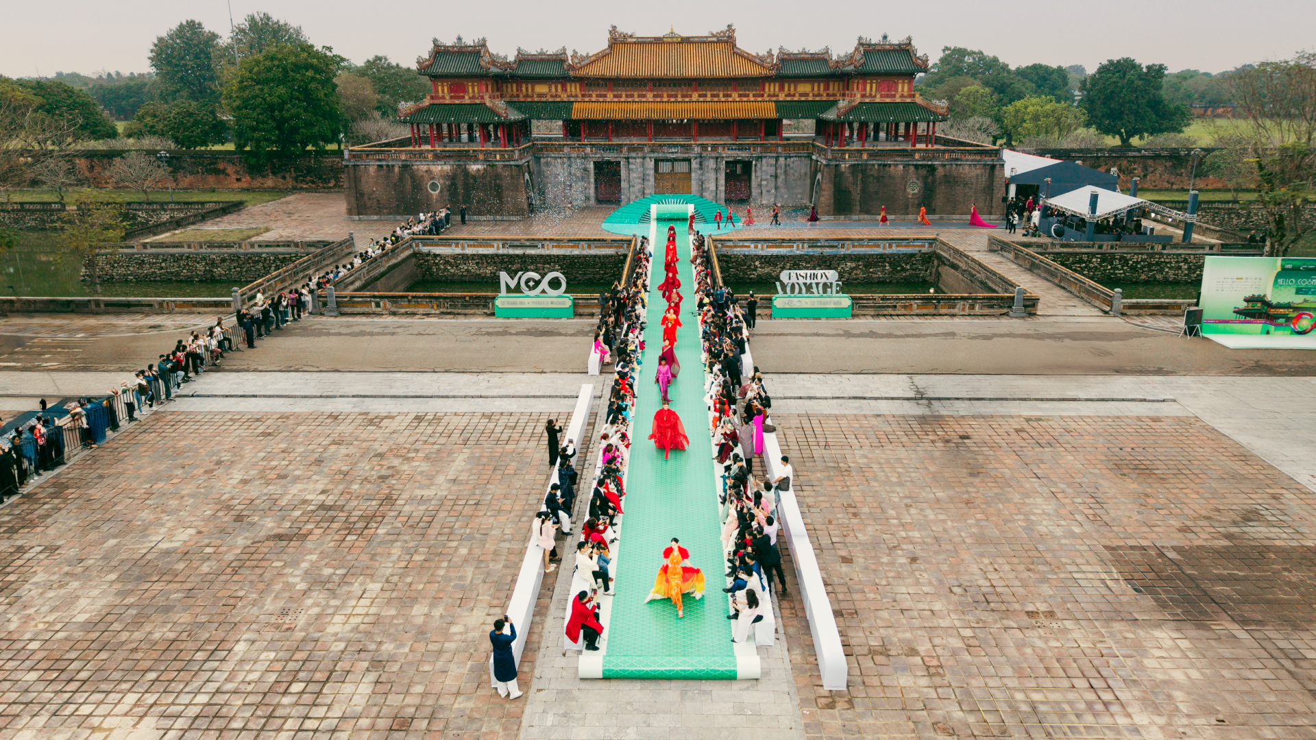 Hơn 70 thí sinh quốc tế Miss Cosmo 2025 trình diễn tại Quảng trường Ngọ Môn – Hoàng Thành Huế - ảnh 4