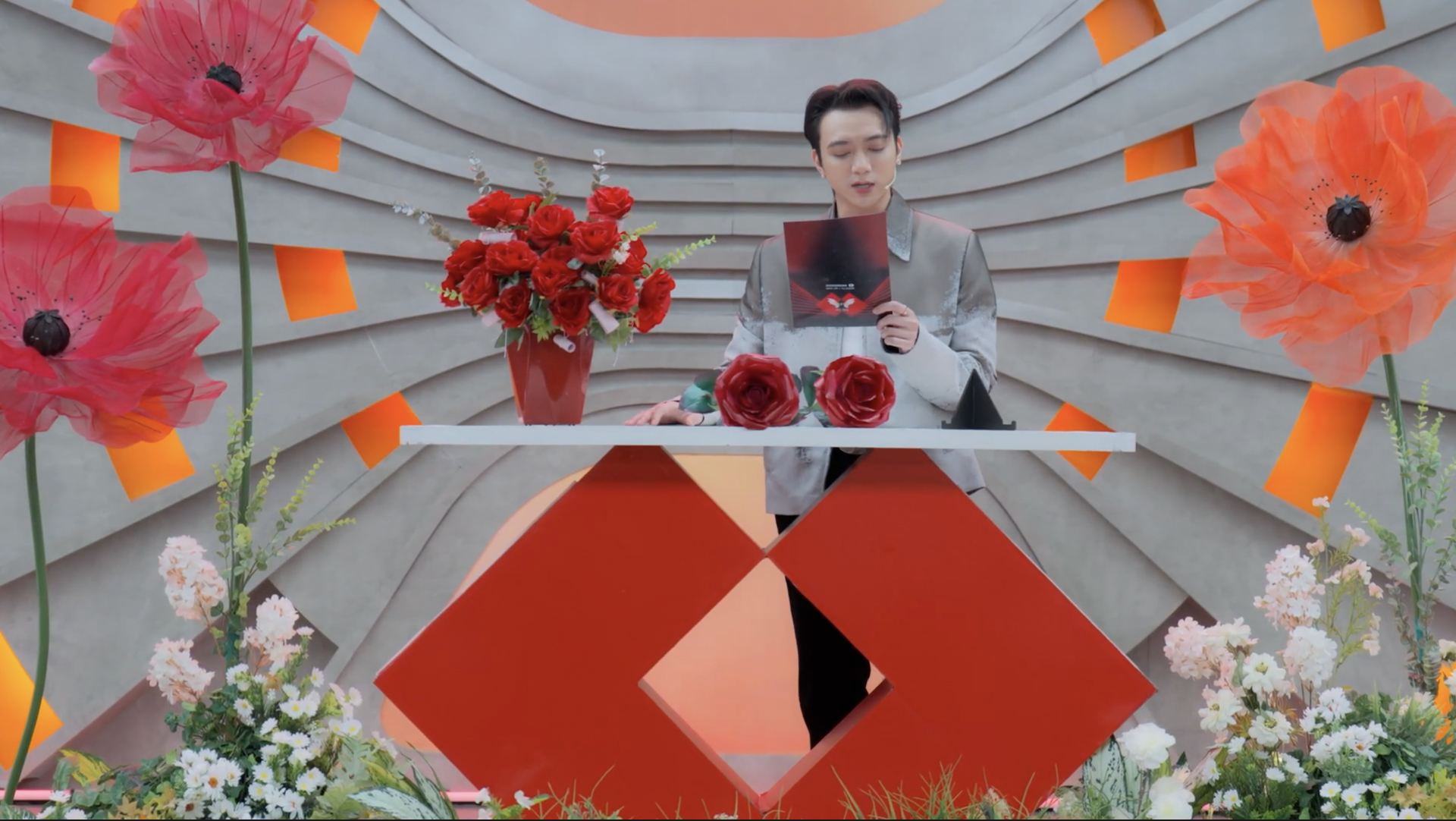 Hành trình thăng cấp của Tân binh cũng như “nhân rộng giá trị” của Sinh Lời Tự Động: sinh lời bền bỉ và an toàn linh hoạt để bứt phá mọi giới hạn.