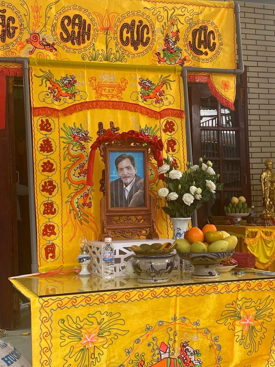 Đám tang lặng lẽ và câu nói nghẹn lòng từ mẹ Thương Tín: “Con đi trước, mẹ sẽ lựa ngày rồi sẽ đi theo sau' - ảnh 2