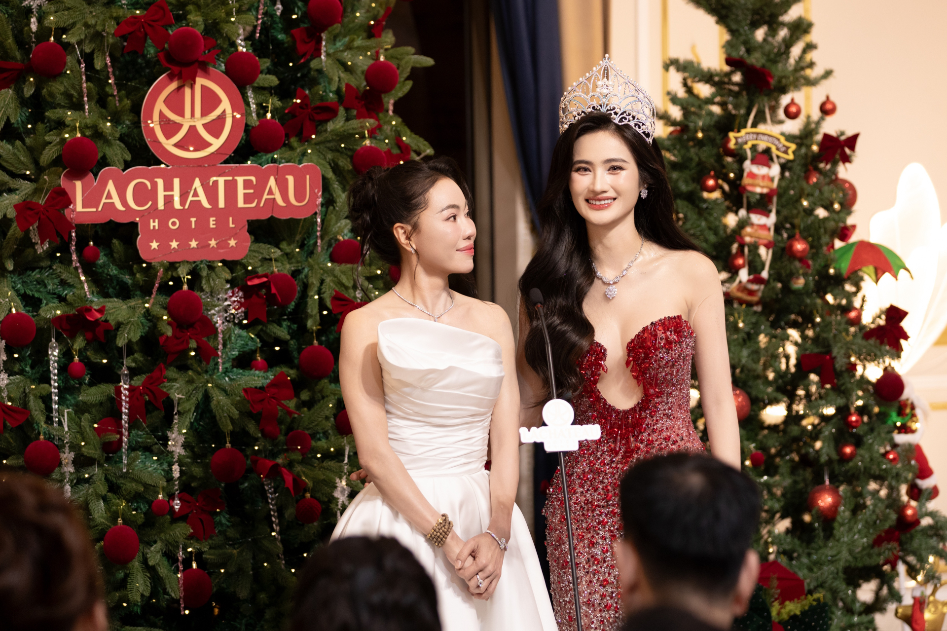 Cuộc sống hiện tại Hoa hậu Ý Nhi: Mỗi tháng để dành 30 triệu, đi làm 24 tiếng một tuần - ảnh 4