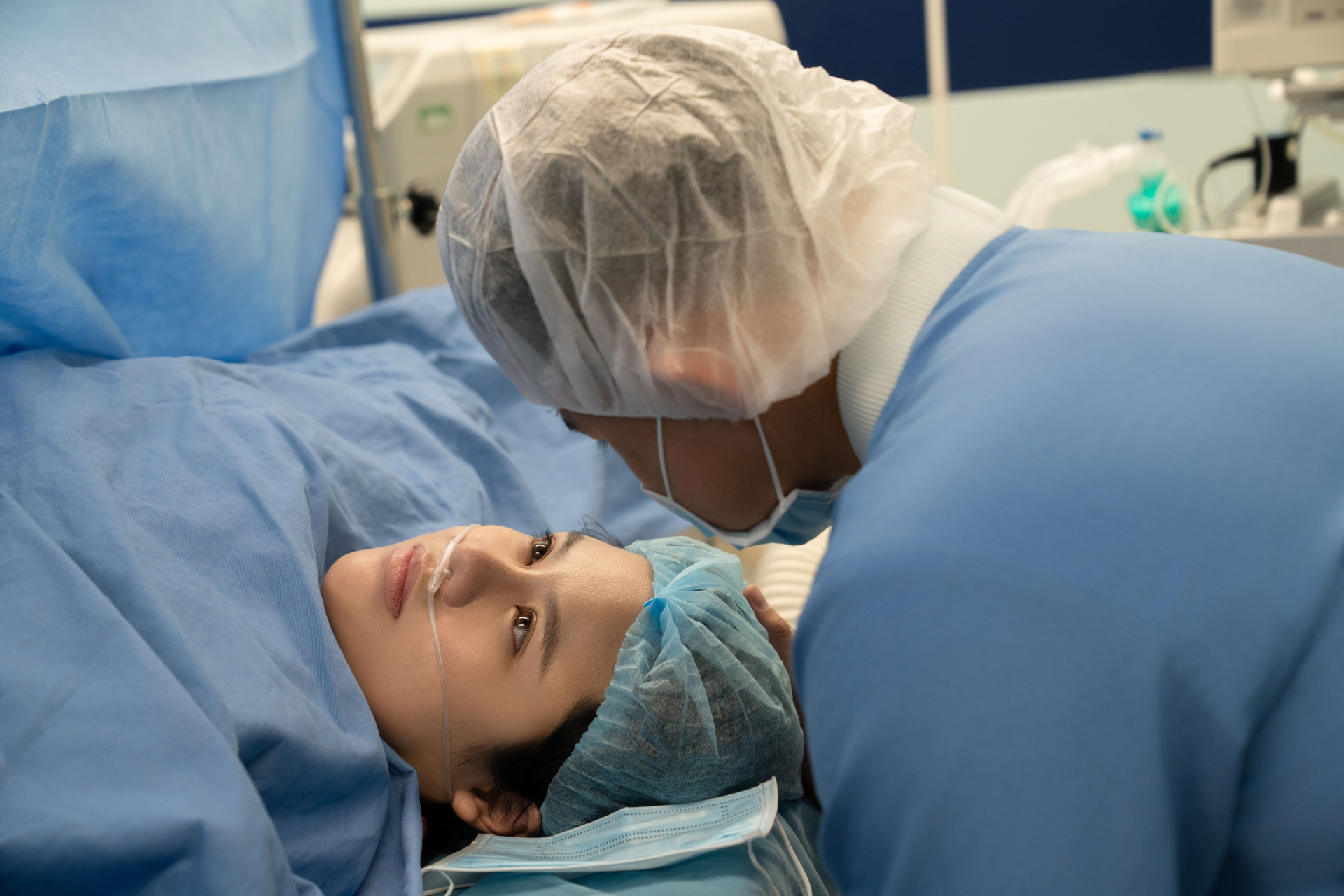 Thái Trinh xúc động đón con gái đầu lòng sau hành trình vượt cạn ngoài dự tính - ảnh 3