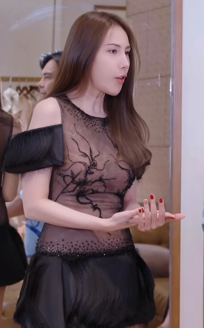 Hình ảnh hiếm hoi của Công Vinh và Thuỷ Tiên sau thời gian dài kín tiếng - ảnh 2