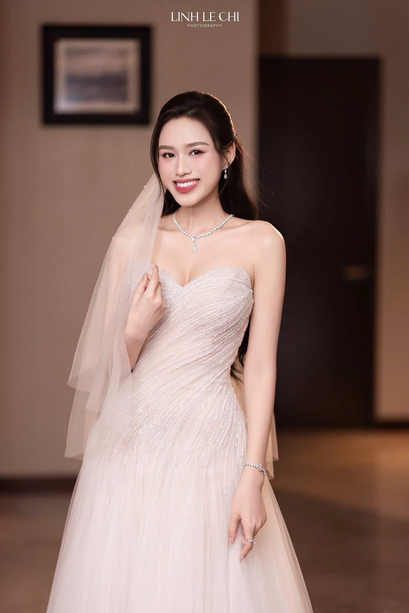 Đỗ Thị Hà bất ngờ thay đổi diện mạo mới sau khi kết hôn - ảnh 4