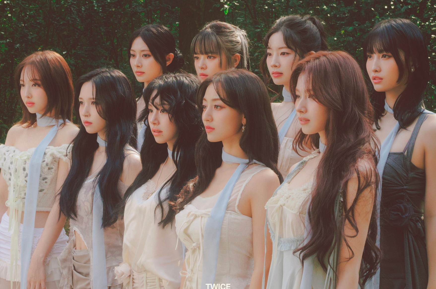 TWICE liên tiếp bị xâm phạm đời tư, JYP ra cảnh báo khẩn - ảnh 1