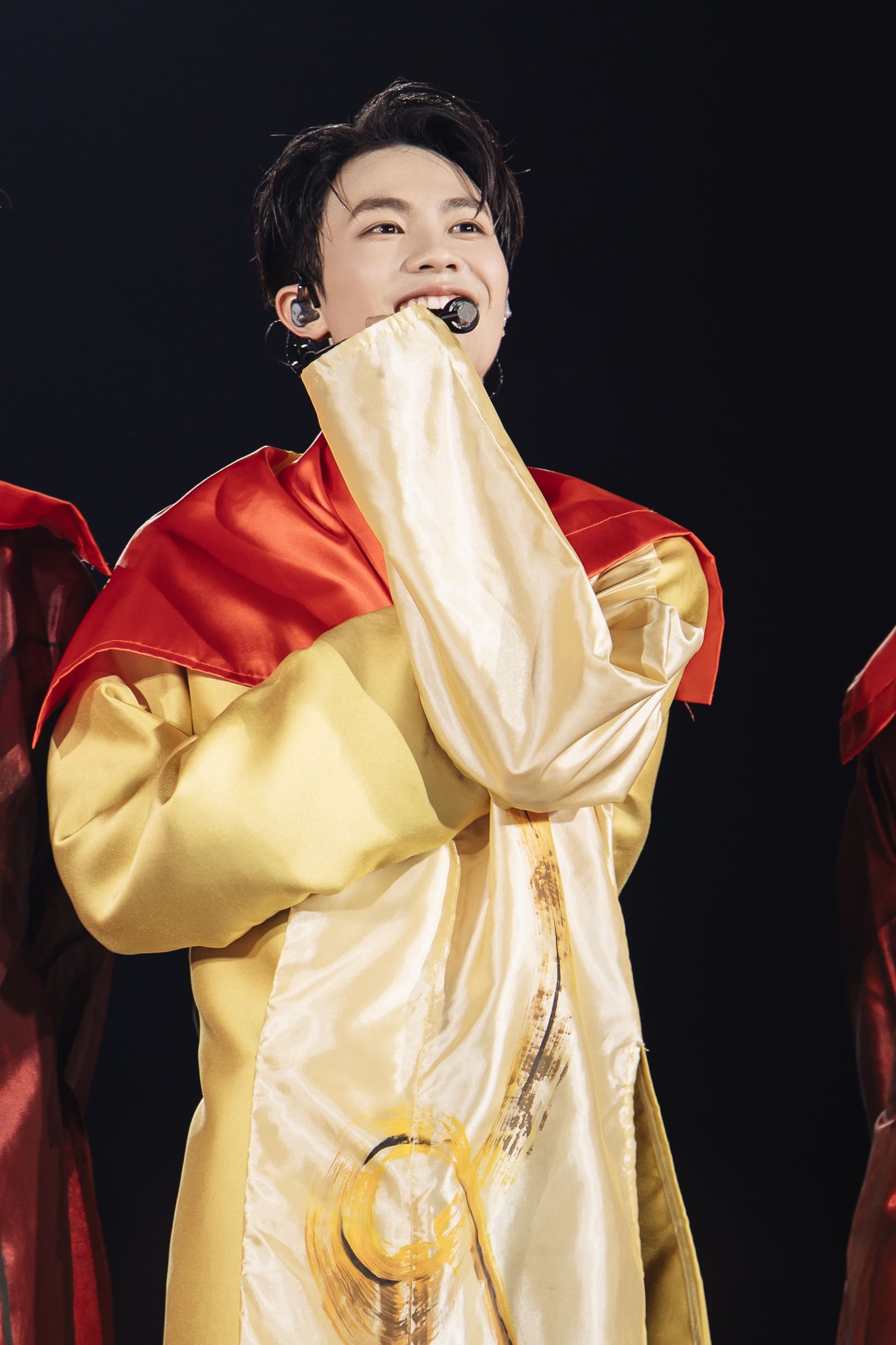 SOOBIN cùng Tân binh thăng cấp tạo nên màn kết hợp bùng nổ tại Y-Concert 2025 - ảnh 4