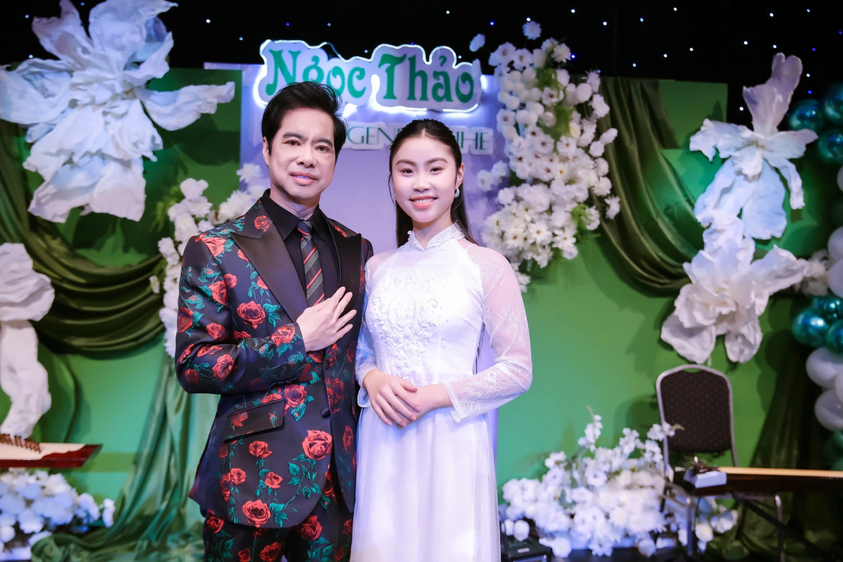 Ngọc Sơn bất ngờ tặng 5.000 euro cho học trò tại Đức - ảnh 2