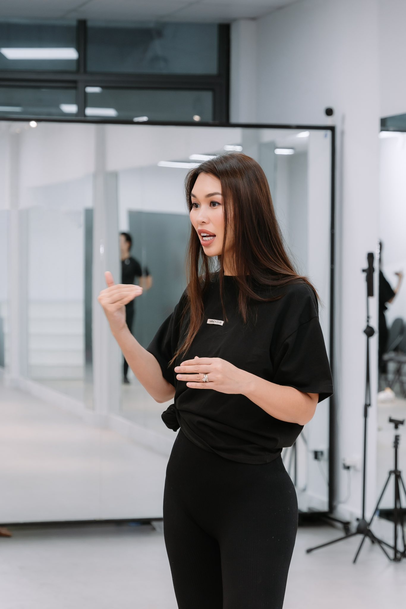 Siêu mẫu Hà Anh lên tiếng trước nghi vấn bị tố “quỵt” lương trợ lý - ảnh 3