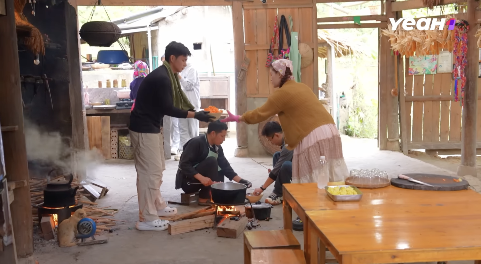 Gia Đình Haha: Hành trình quay lại đầy cảm xúc và không khí Tết ấm áp - ảnh 4