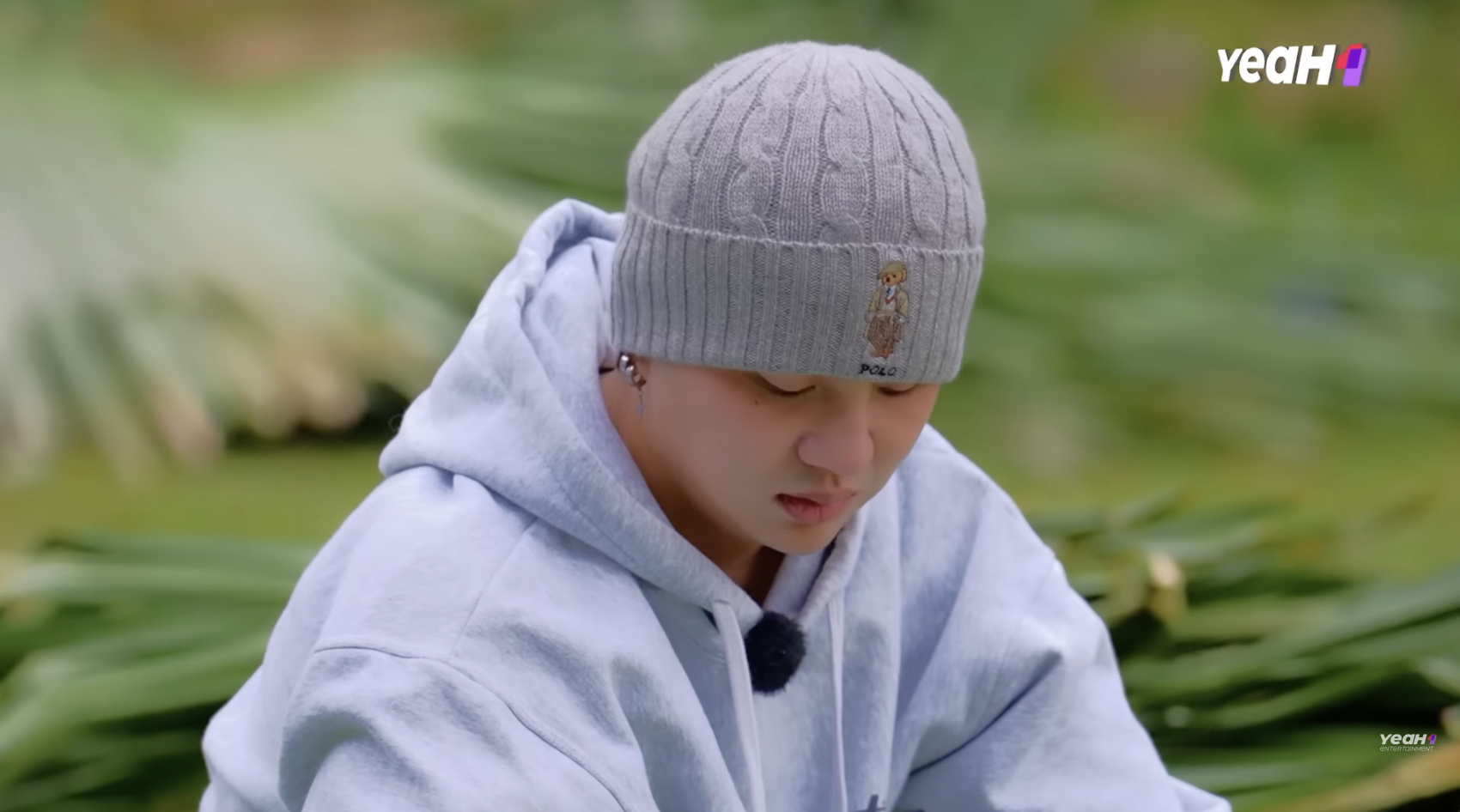 Gia Đình HaHa tập 16: Út Khánh “lộ chiêu” dùng “font bạc” để được khen, Anh Ba Nam căng thẳng ra mặt - ảnh 1