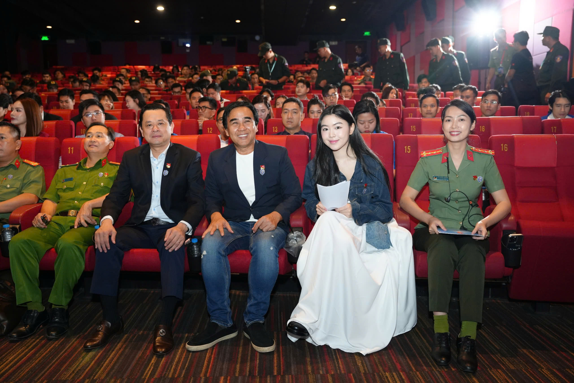 Công an TP.HCM ra mắt series podcast “Giải mã - Break the Trap”, bóc trần những “chiếc bẫy” ma túy trên không gian mạng - ảnh 2