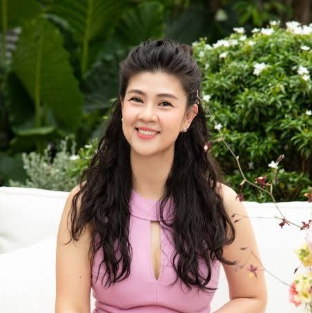 Kim Thư gây choáng: Xuống tóc, mặt mộc sau biến cố, nhan sắc U50 khiến netizen đồng loạt lên tiếng bảo vệ - ảnh 2