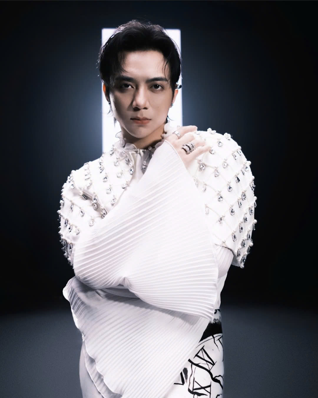 SOOBIN bứt tốc ngay giờ đầu WeChoice Awards 2025: Dẫn đầu 2 hạng mục lớn, đường đua vote sớm nóng lên - ảnh 1