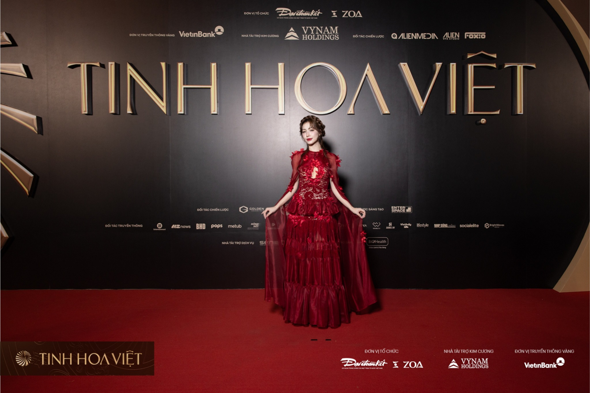 Tinh Hoa Việt Awards 2025: Hoà Minzy, Nguyễn Hùng ẵm hết giải quan trọng, 'Mưa Đỏ' được vinh danh - ảnh 1