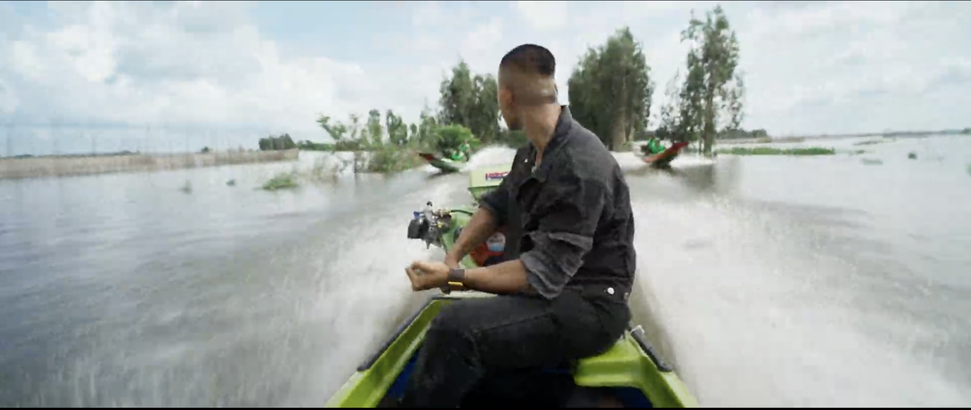 Mai Tài Phến hóa thân thành “báo thủ” để có tiền cho mẹ? - ảnh 2