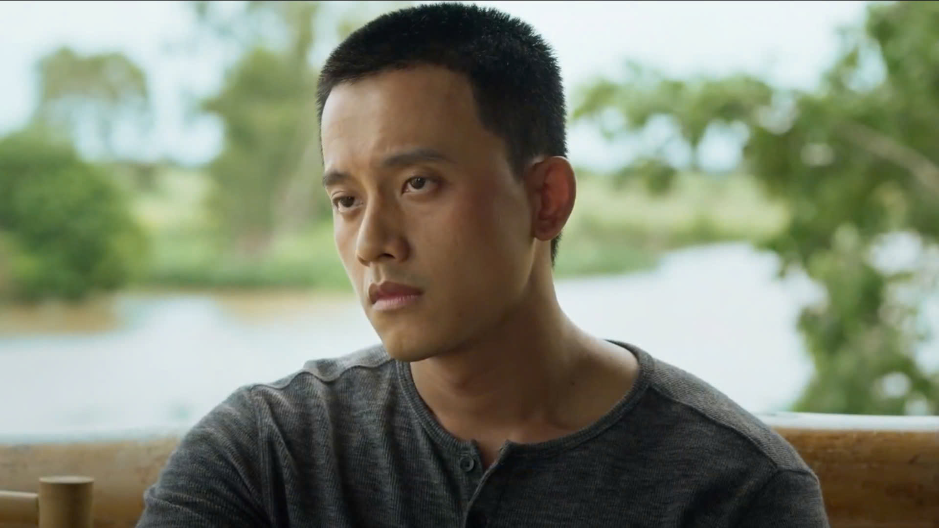 Mai Tài Phến hóa thân thành “báo thủ” để có tiền cho mẹ?