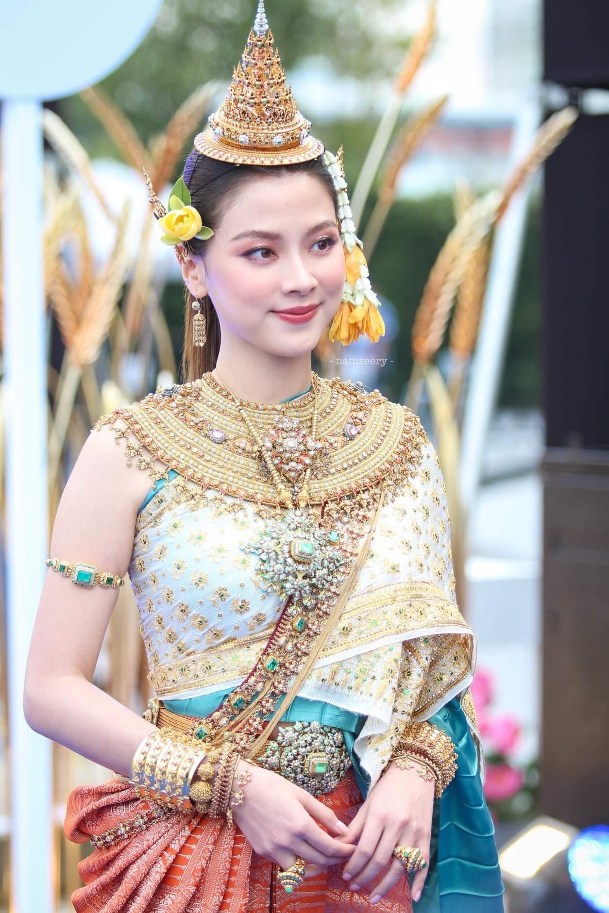 “Mỹ nhân Thái Lan” Baifern gây náo loạn với nhan sắc cực phẩm hóa thân thành “Nữ thần Songkran” 2023 - ảnh 12