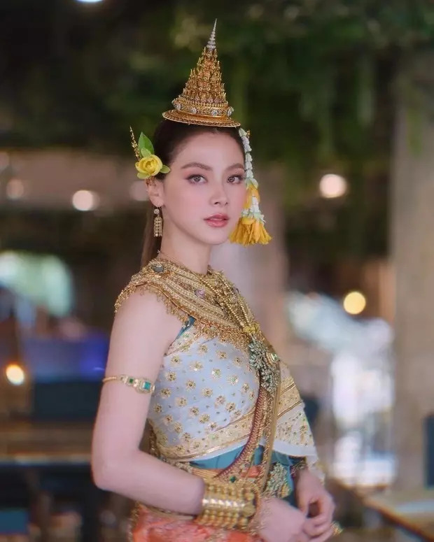 “Mỹ nhân Thái Lan” Baifern gây náo loạn với nhan sắc cực phẩm hóa thân thành “Nữ thần Songkran” 2023 - ảnh 11
