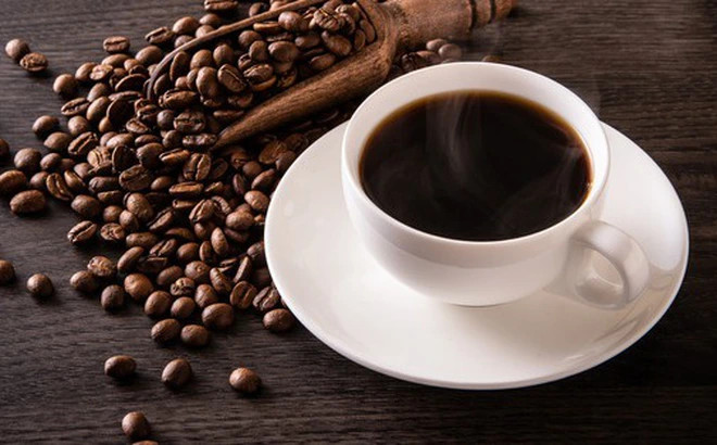 Lạm dụng những thức uống caffeine gây ảnh hưởng đến sức khỏe.