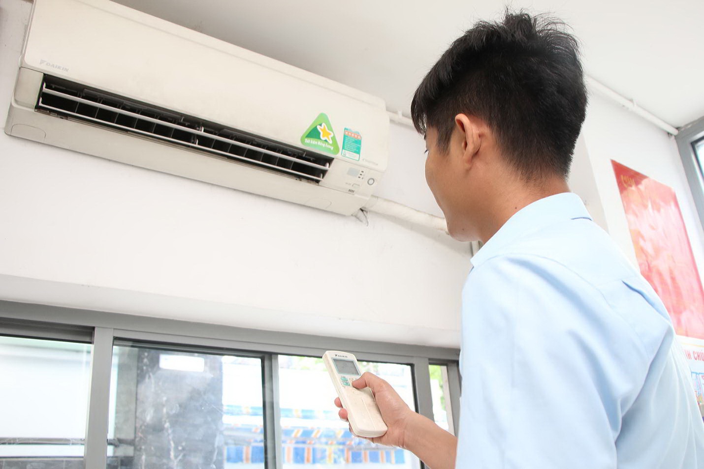 Máy lạnh có cần “bơm ga” không? Dấu hiệu nhận biết máy lạnh hết gas mà không phải ai cũng biết. (Ảnh minh họa)