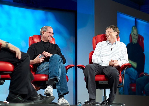 Steve Jobs, Bill Gates điều là những tỷ phú có tiếng trên thế giới nhưng cũng ăn mặc rất giản dị