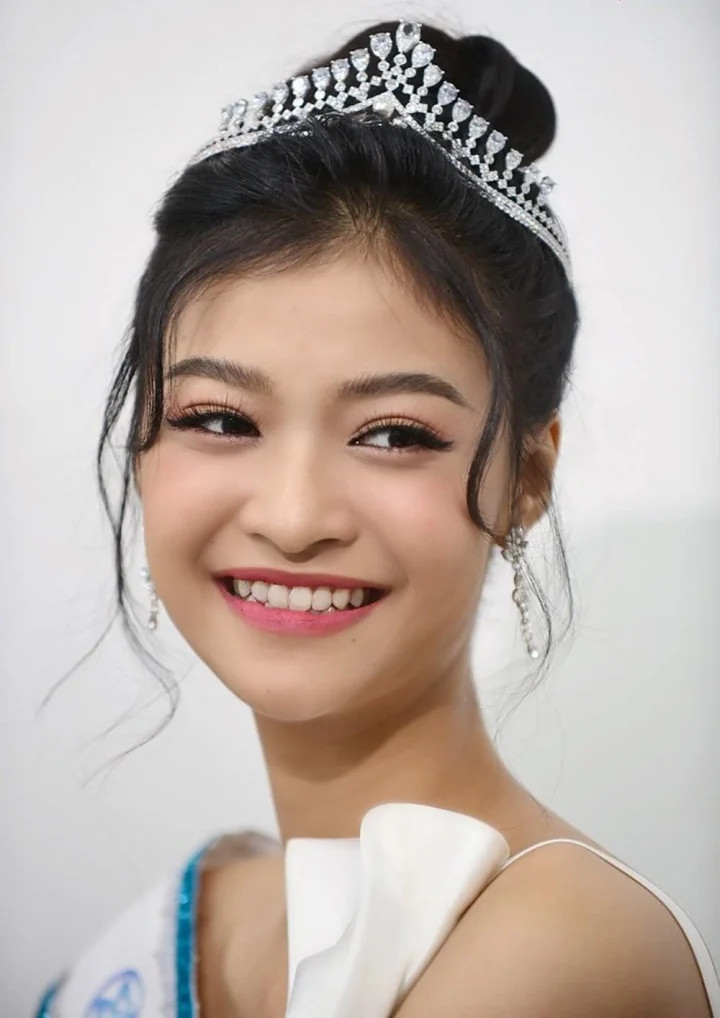 Nhan sắc Á hậu 1 Hoa hậu Thế giới Việt Nam 2019 - Nguyễn Hà Kiều Loan gây tranh cãi sau đêm chung kết.