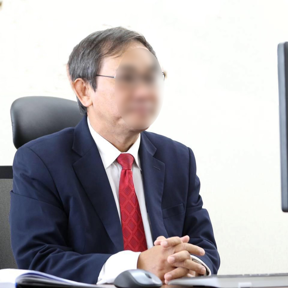 Phó hiệu trưởng Hà Tĩnh viết đơn xin nghỉ phép để đi chữa bệnh, nhưng lại sang Hàn Quốc tìm việc làm mới khiến dư luận xôn xao