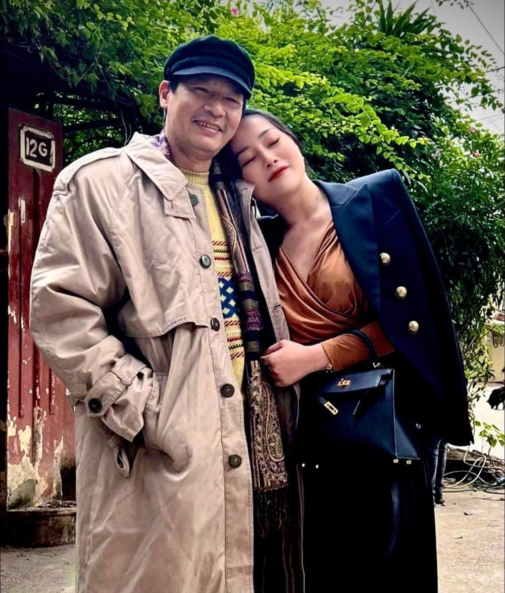 NSƯT Võ Hoài Nam và nữ diễn viên Phương Oanh từng kết hợp vào vai bố con trong Phim Hương Vị Tình Thân.