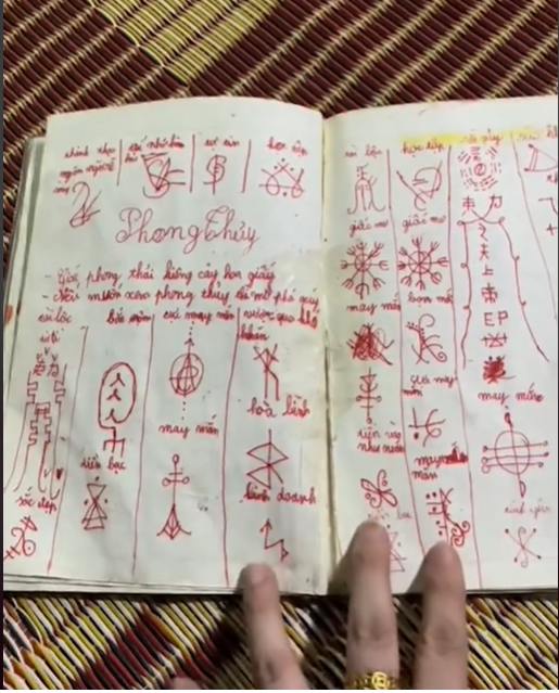Mở cuốn sổ tay của cháu trai 8 tuổi, người cô nổi da gà, giật mình vì những gì được vẽ và viết bên trong - ảnh 7