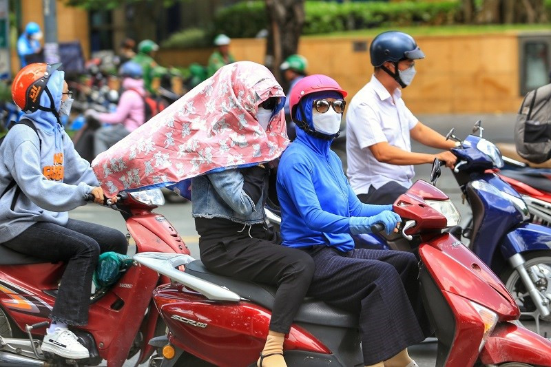 Một tỉnh ở Việt Nam lập kỷ lục nắng nóng tới 43 độ, báo Mỹ ngạc nhiên vì nhiệt độ làm chảy bút sáp màu - ảnh 4