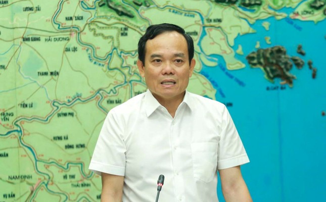 Phó Thủ tướng Trần Lưu Quang chỉ đạo khẩn địa phương chủ động ứng phó với bão để tránh thiệt hại về người
