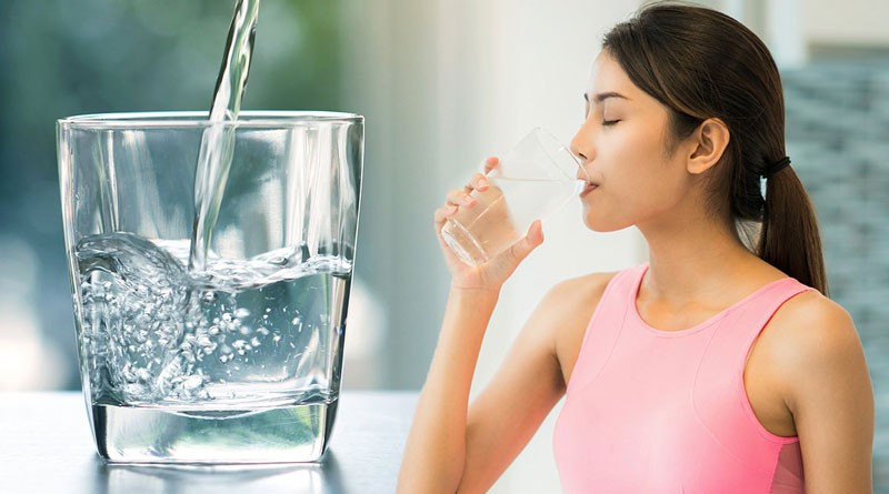 Tại sao uống nhiều nước lọc cũng có thể tử vong?