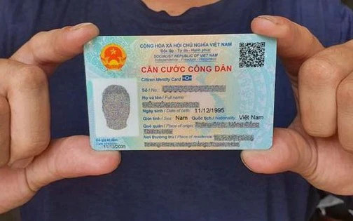 Hiện tại người dân có thể sử dụng thẻ CCCD gắn chip để đi khám chữa bệnh thay cho thẻ BHYT giấy.