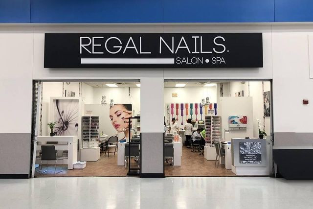 Chuỗi thương hiệu Regal Nails của Charlie Tôn Quý trải dài khắp xứ người.