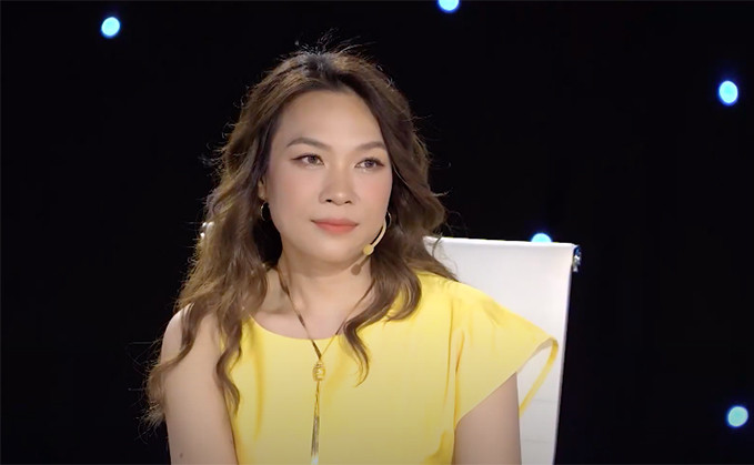 Nữ ca sĩ Mỹ Tâm xuất hiện rạng rỡ trong Vietnam Idol