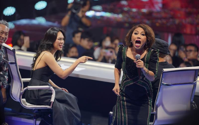 Thái độ Mỹ Tâm ra sao khi bị Siu Black “dằn mặt” trên sóng Vietnam Idol