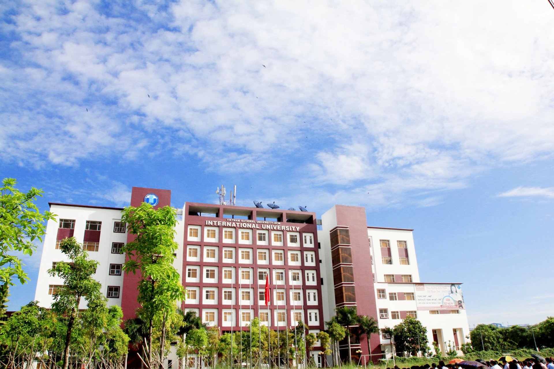 9 trường Đại học Việt Nam đạt tiêu chuẩn nước ngoài: Sinh viên ra trường có việc làm gần như tuyệt đối, lương cao - ảnh 7