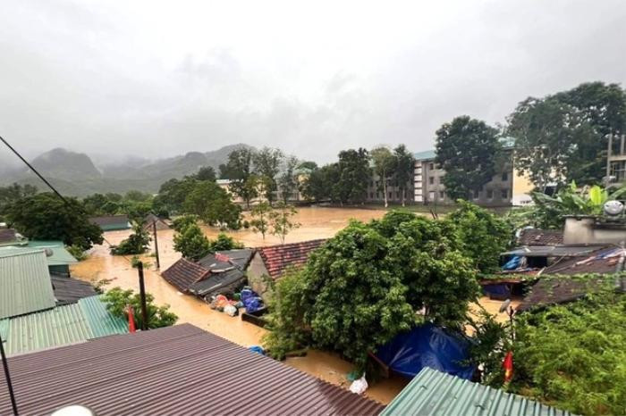Ảnh hưởng của áp thấp nhiệt đới, trên địa bàn Nghệ An có mưa rất to.