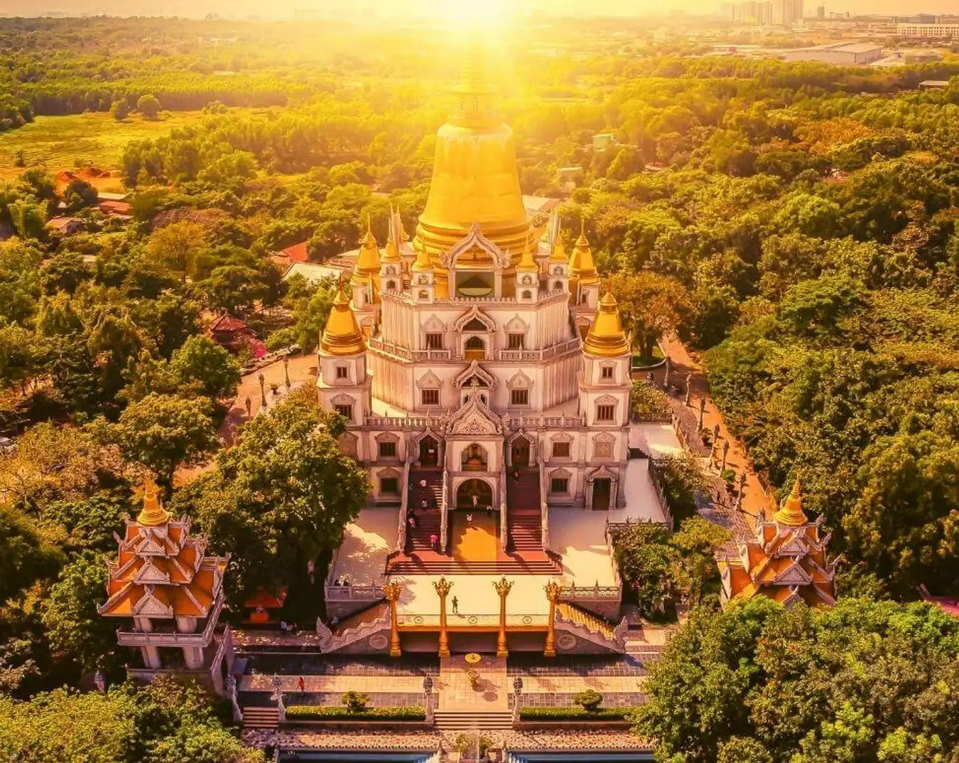 Ngôi chùa không nhang khói ở Việt Nam, lọt top đẹp bật nhất thế giới, khách ghé thăm sững sờ tưởng ở nước ngoài - ảnh 1
