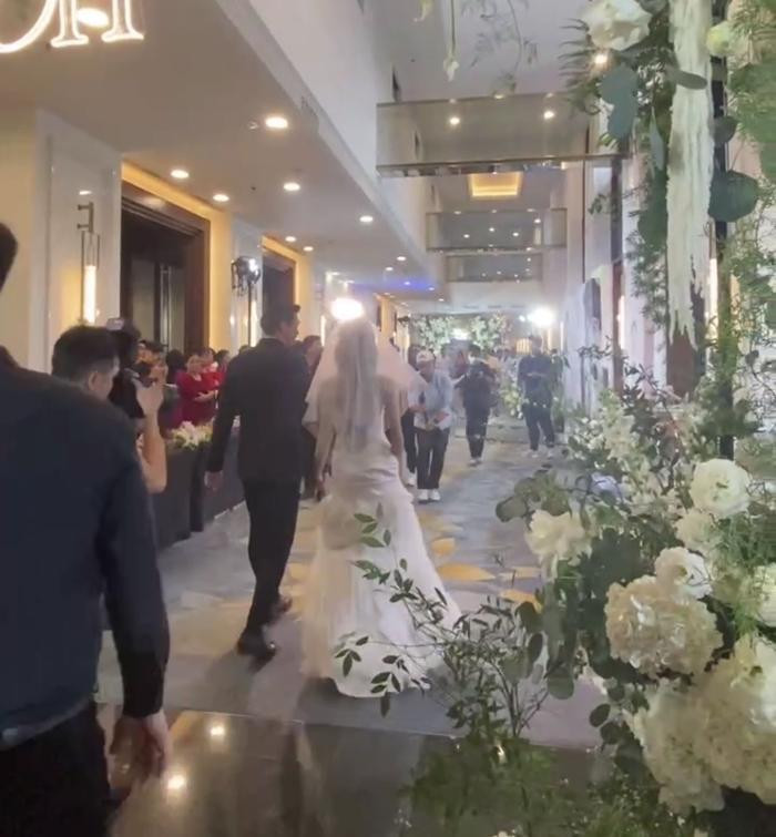 Dàn khách mời đổ bộ đám cưới Đoàn Văn Hậu – Doãn Hải My, HLV Park Hang Seo đến chúc mừng trò cưng - ảnh 8