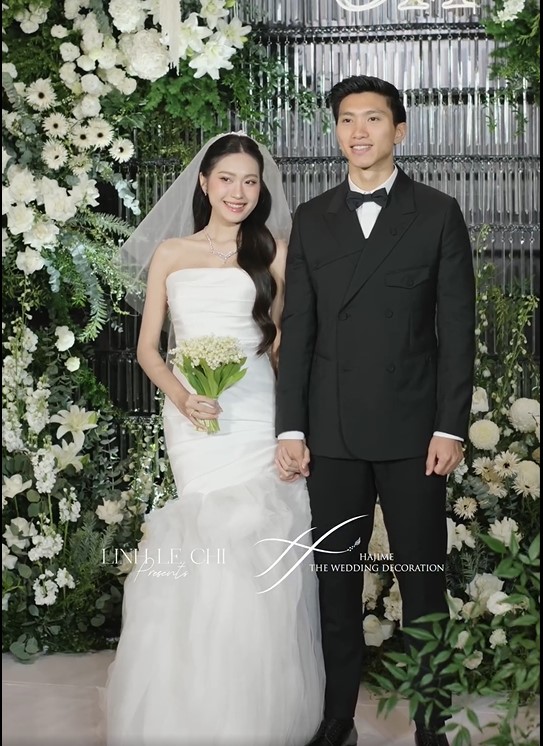 Bó hoa cưới của Doãn Hải My thuộc loại top đắt nhất thế giới