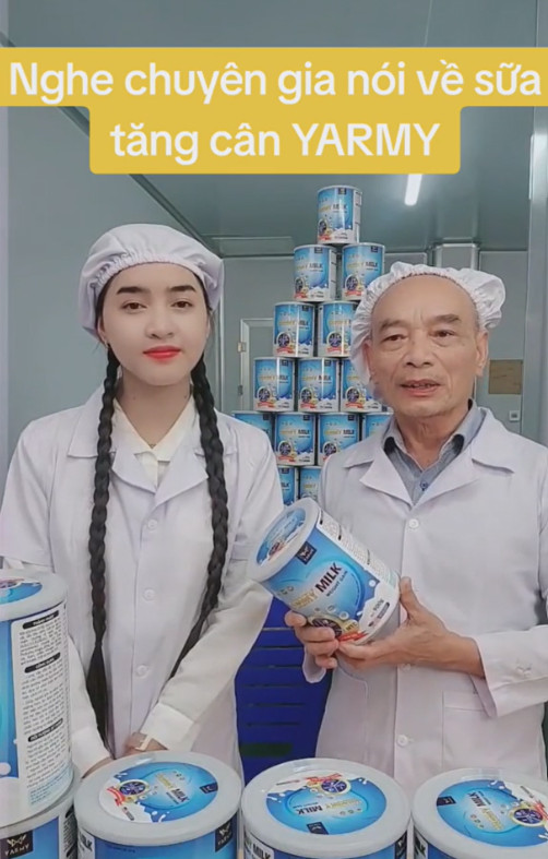 Yona Cươn mặc áo quần áo giống đội ngũ nhân viên y tế để quảng cáo bán sữa tăng cân