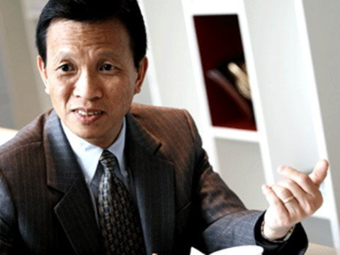 Dzung T. Bùi (Bùi Tiến Dũng) là người Việt thành công nhất tại tập đoàn máy tính IBM lớn nhất nước Mỹ.